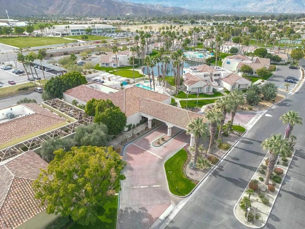 Desert Breezes Resort Palm Desert Exteriör bild